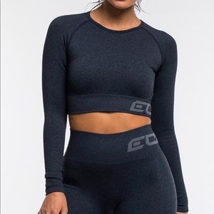 ECHT cropped long sleeve workout shirt